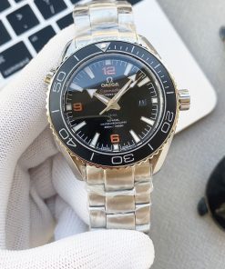 beste replica luxe Omega horloges heren hoogwaardige imitatie Seamaster Planet Ocean 590652989